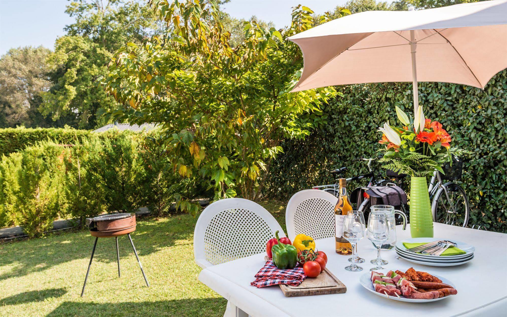 Lagrange Classic Le Clos Des Chenes Hotell Les Mathes Exteriör bild